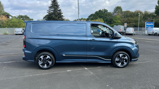 Ford Transit Custom 320 L1 Diesel Awd 2.0 EcoBlue 170ps H1 Van Sport Auto - Image 9